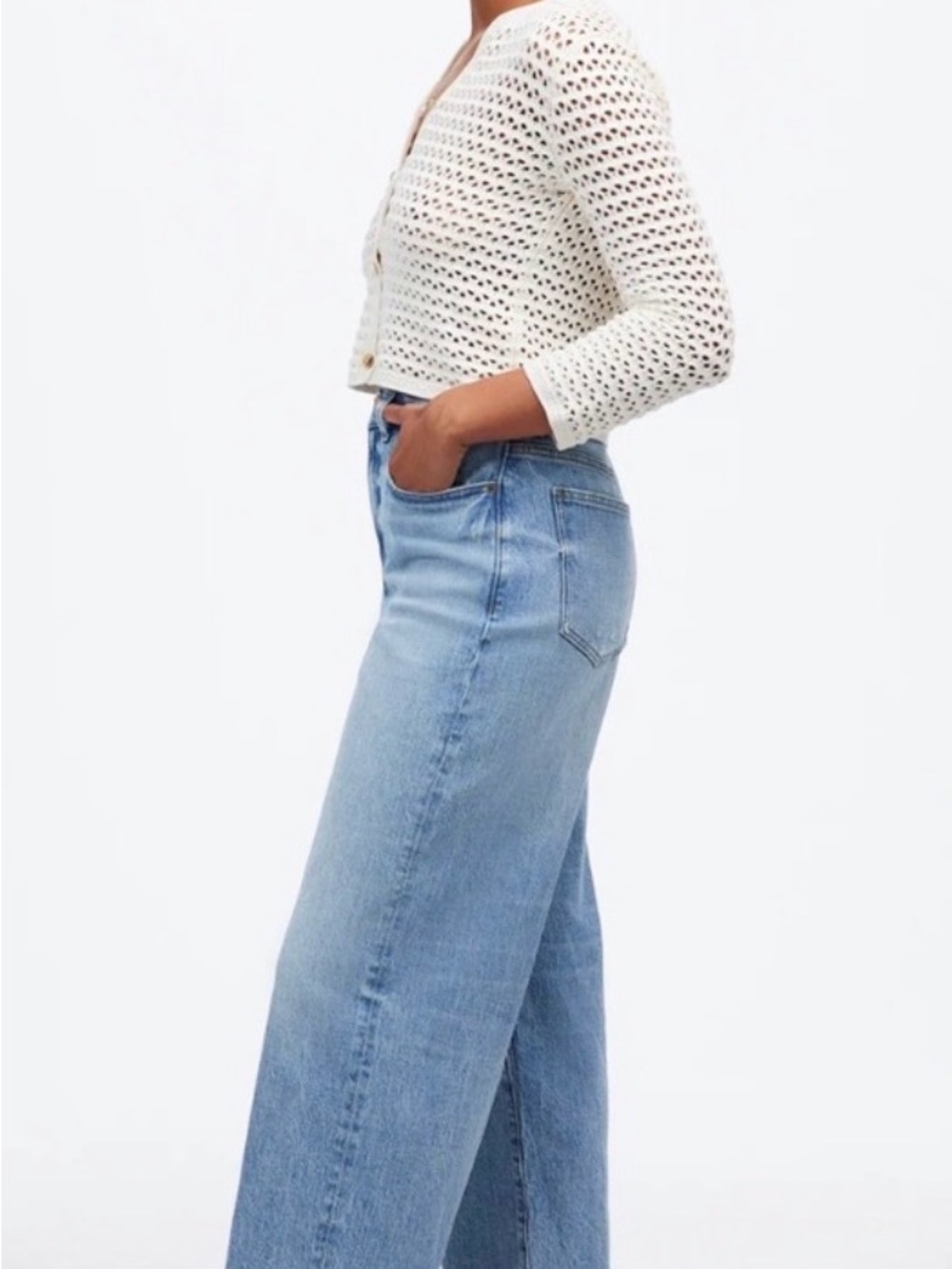 Madewell vintage wide leg cropped jeans. Size 28